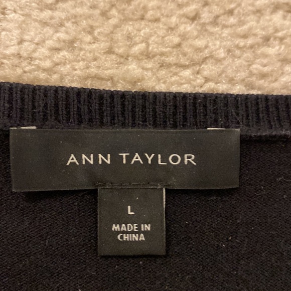 Ann Taylor black Sweater size large - Picture 5 of 6